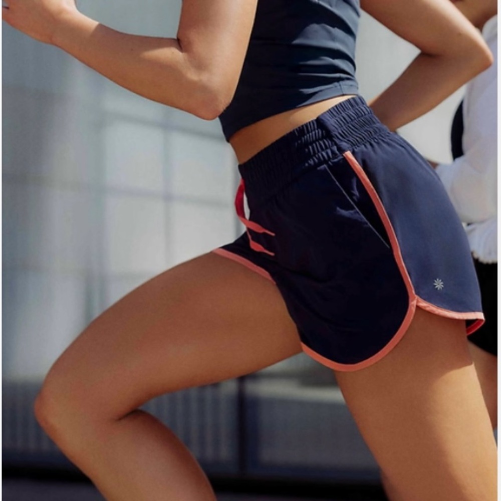 Athleta Weekender stripe high rise run Short